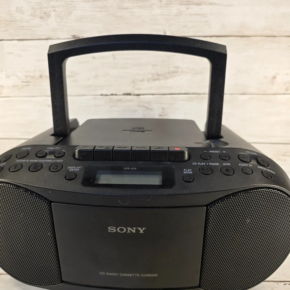 TESTED Sony CFD-S70 Portable CD Player Cassette Radio Boombox Black Mega Bass
